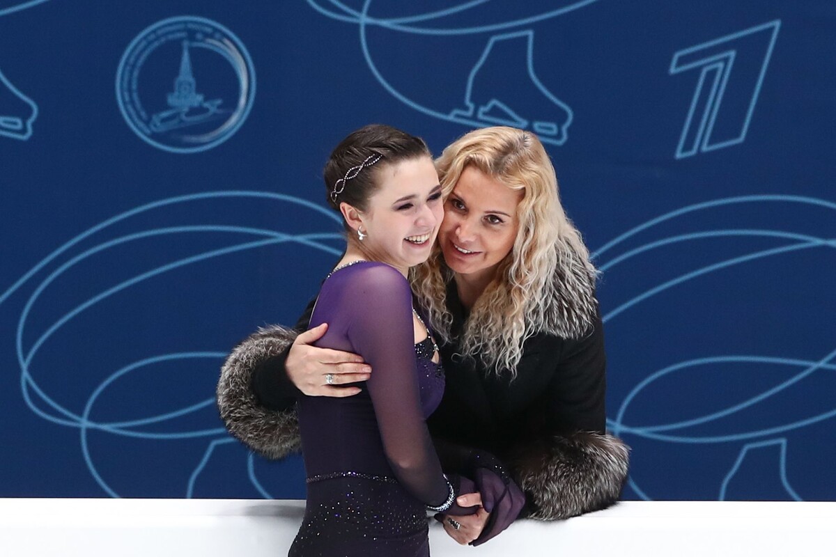    Камила Валиева и Этери Тутберидзе / Источник: © СПОРТ-ЭКСПРЕСС/Дарья Исаева