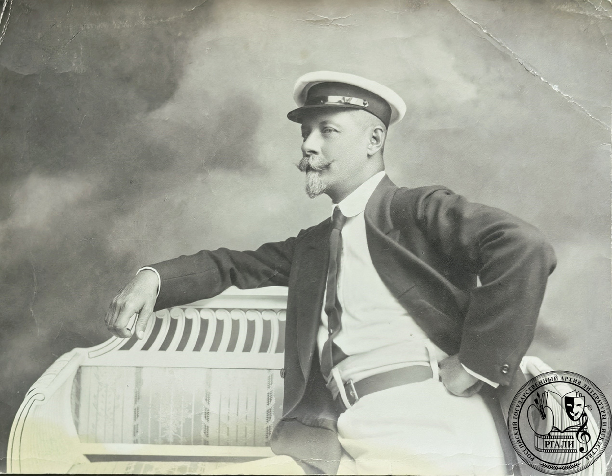 Фотопортрет архитектора В.И. Чагина. [1900-1910-е гг.]. РГАЛИ. Ф. 2011. Оп. 1.