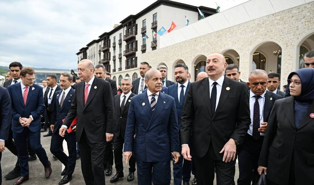 Фото с сайта президента Азербайджана.