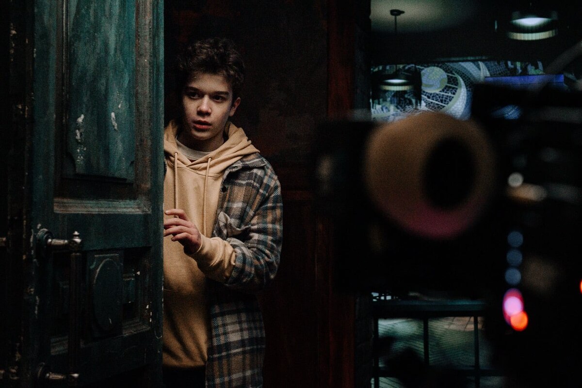 Кадр из сериала Бар «Один звонок». Источник: kinopoisk.ru