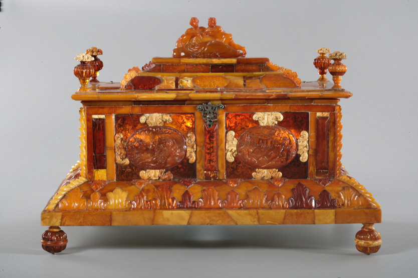     Турау Г., Ларец с фигурой Венеры и Амура на крышке. Гданьск (Данциг). 1705