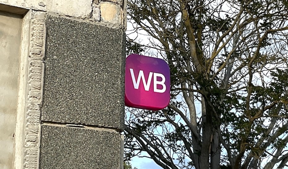    WB