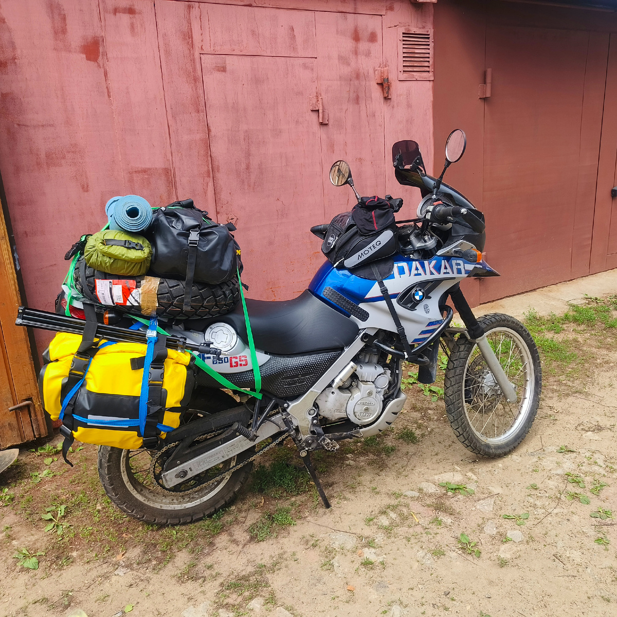 Вот такая халабуда у меня получилась