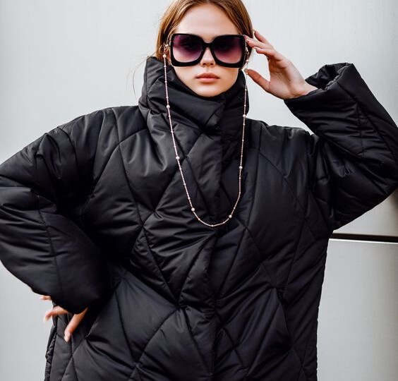 Топ-5 стильных сочетаний для зимних прогулок: тепло, уютно и без модных промахов