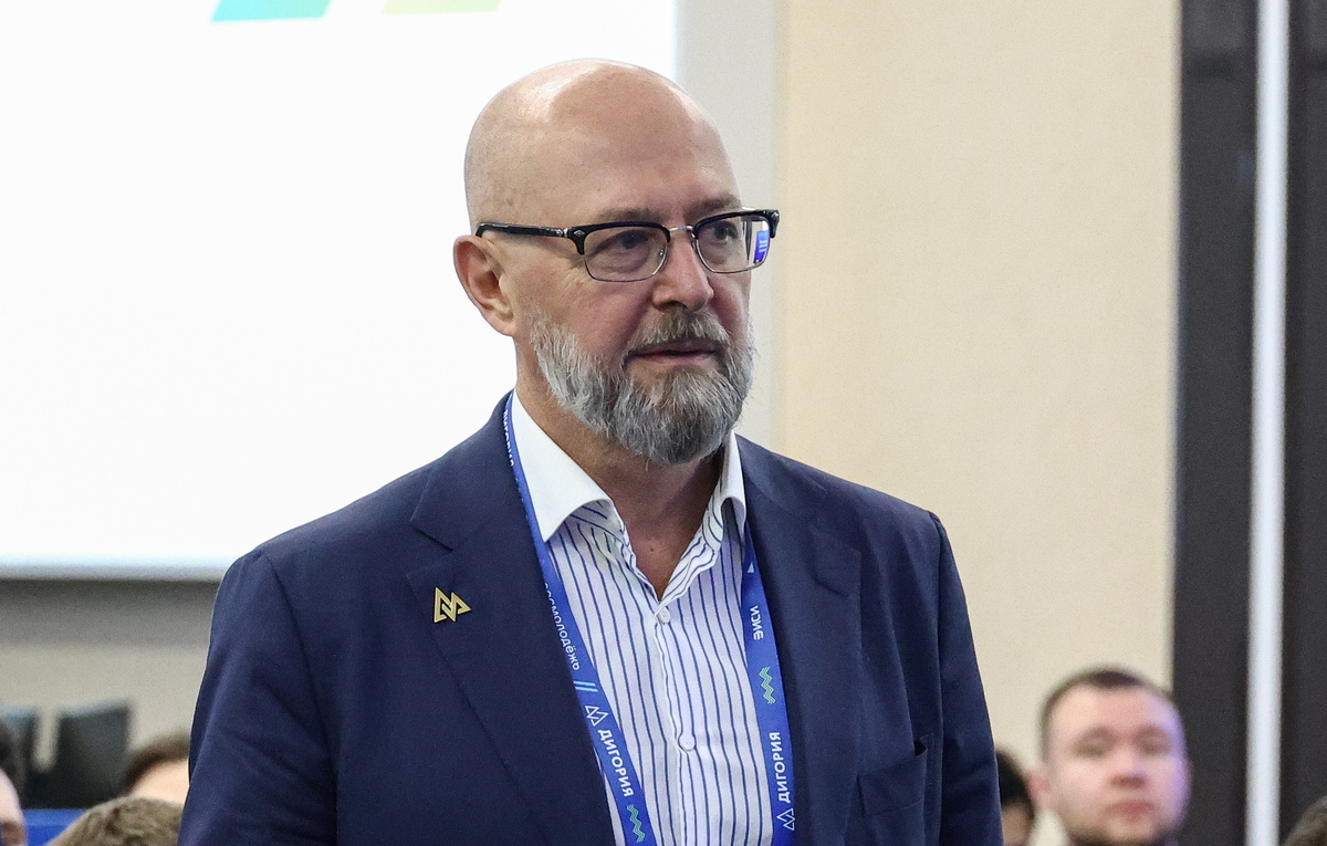    Начальник управления президента РФ по вопросам мониторинга и анализа социальных процессов Александр Харичев  Артем Геодакян/ТАСС