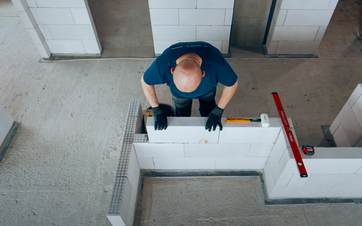 Монтаж перегородки из газобетонных блоков