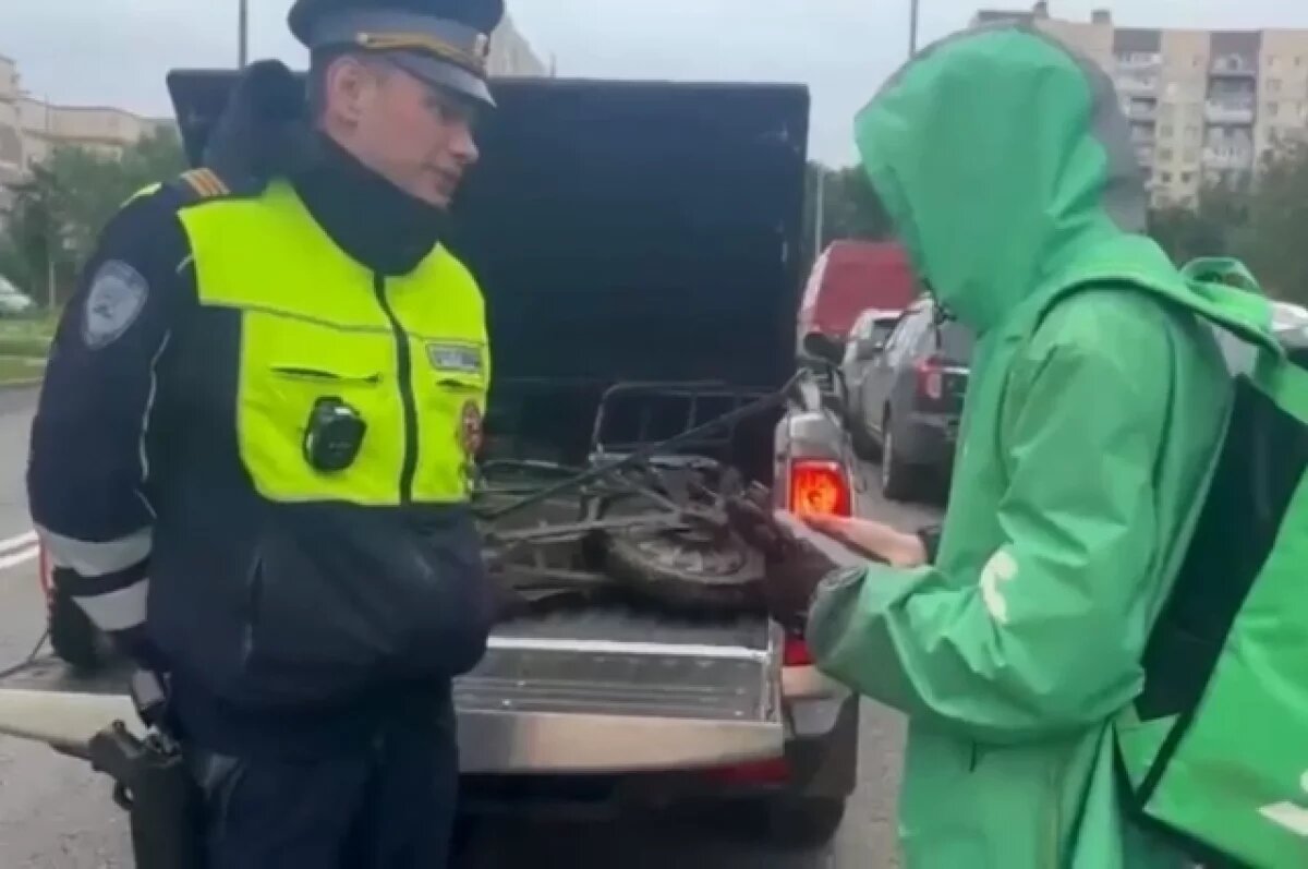    В Петербурге задержали курьера, обманувшего пенсионерку на миллион рублей