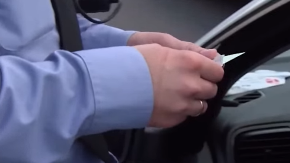 ФОТО: Кадр из программы "Минтранс", РЕН ТВ