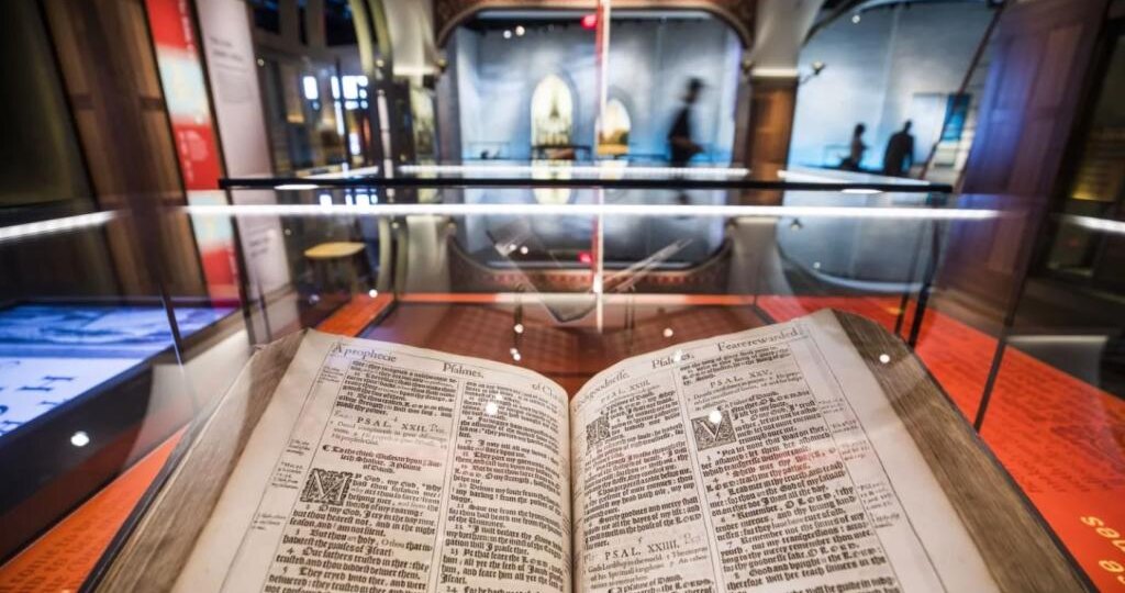 Должен ли христианин смотреть новости? Взгляд из Библии