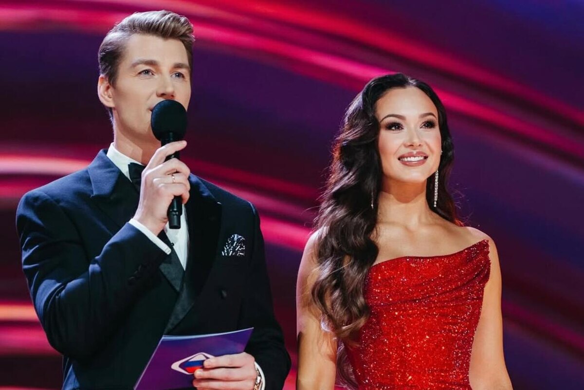    Алексей Воробьев и Аида Гарифуллина Социальные сети