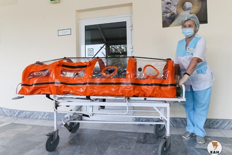    ЕАН. Каталка в больнице