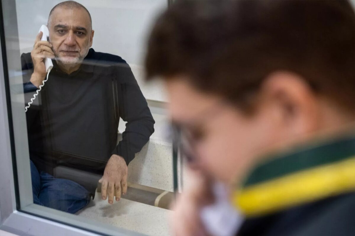 Рубен Варданян во время суда (7 октября 2025). Баку © Photo