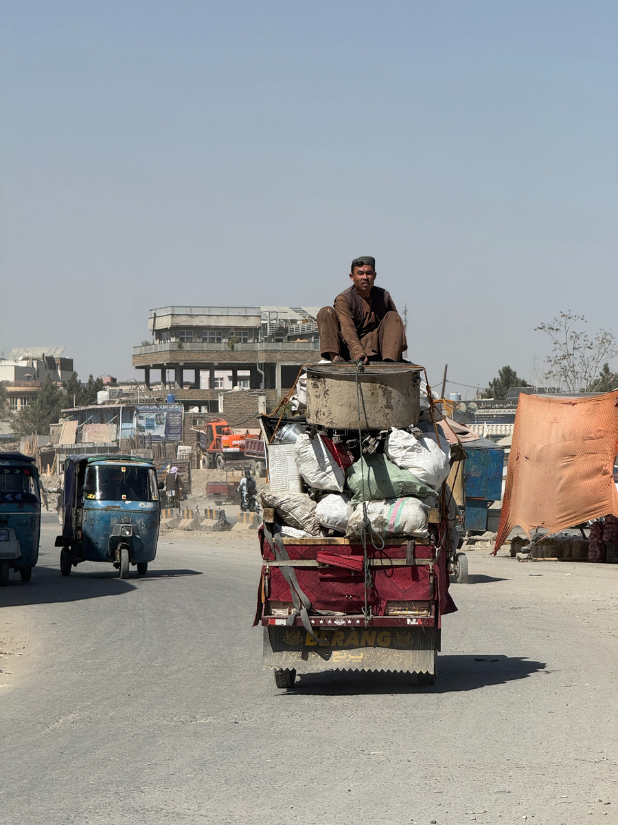 Примерно такой же багаж впечатлений я привез из этой поездки