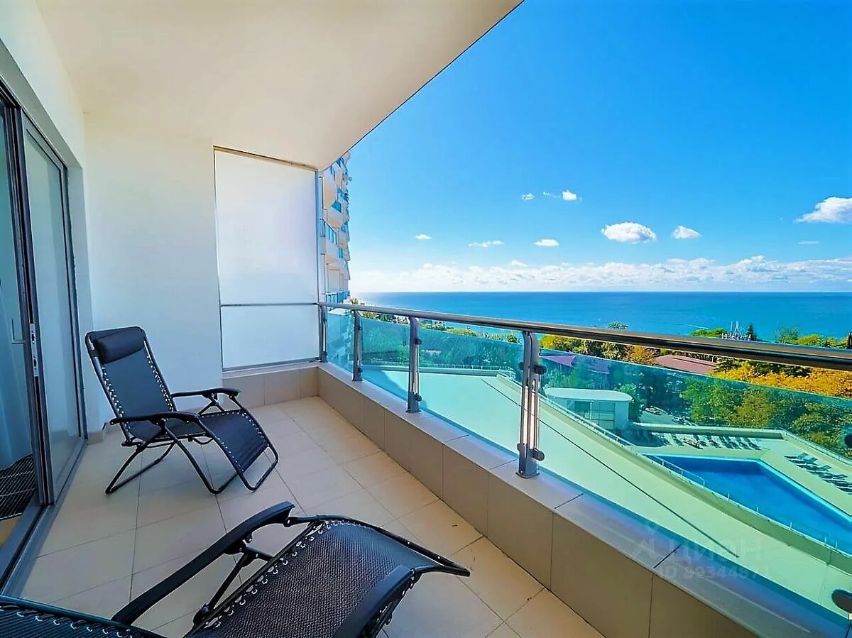 Отель или апартаменты: где выгоднее жить осенью