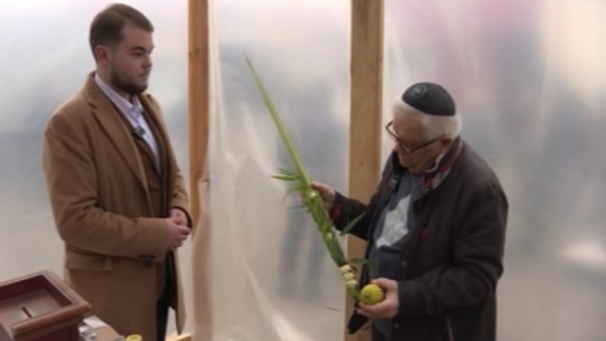    Члены еврейской общины Курска справляют Суккот