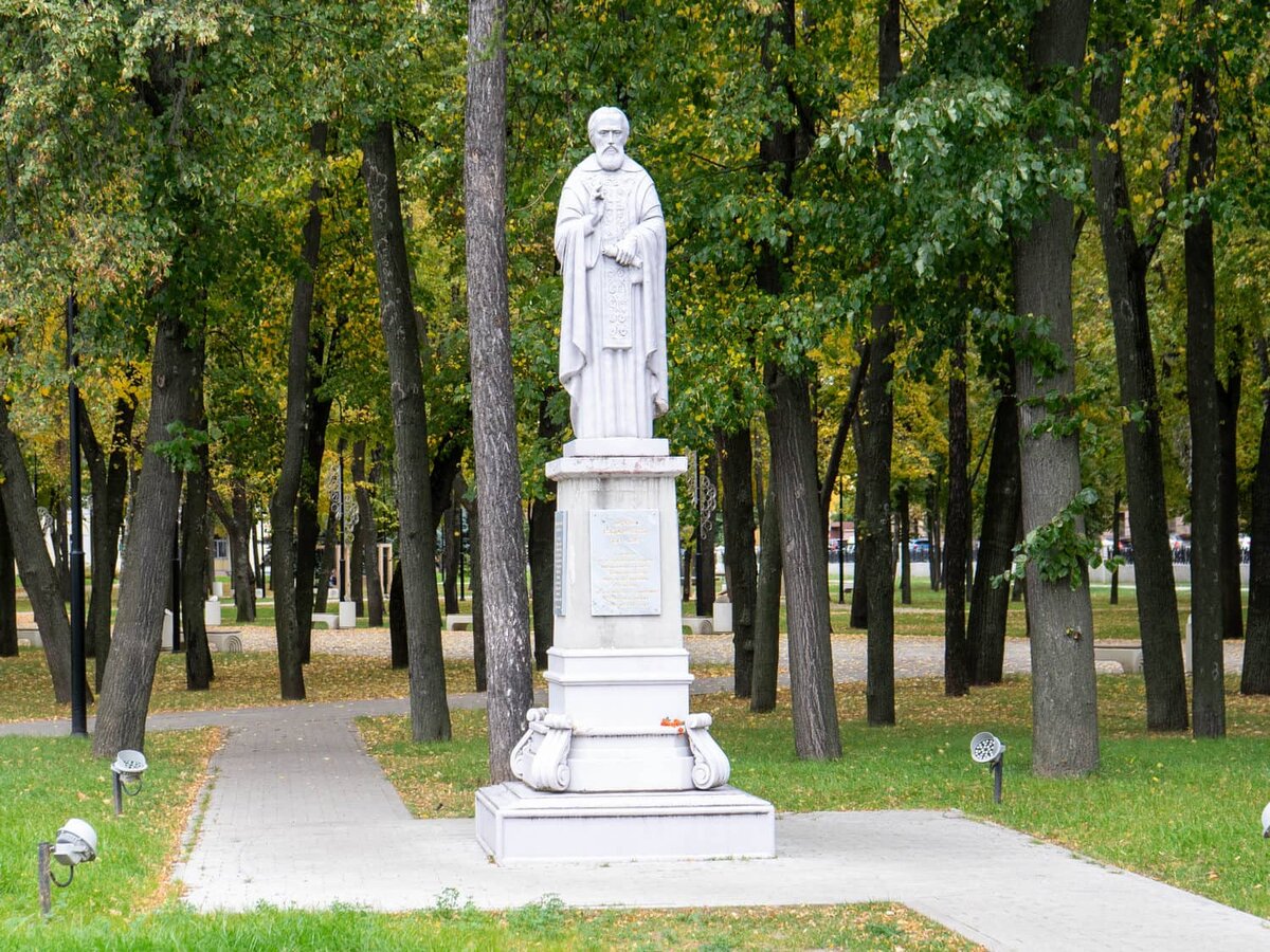    Памятник Сергию Радонежскому в Рязани