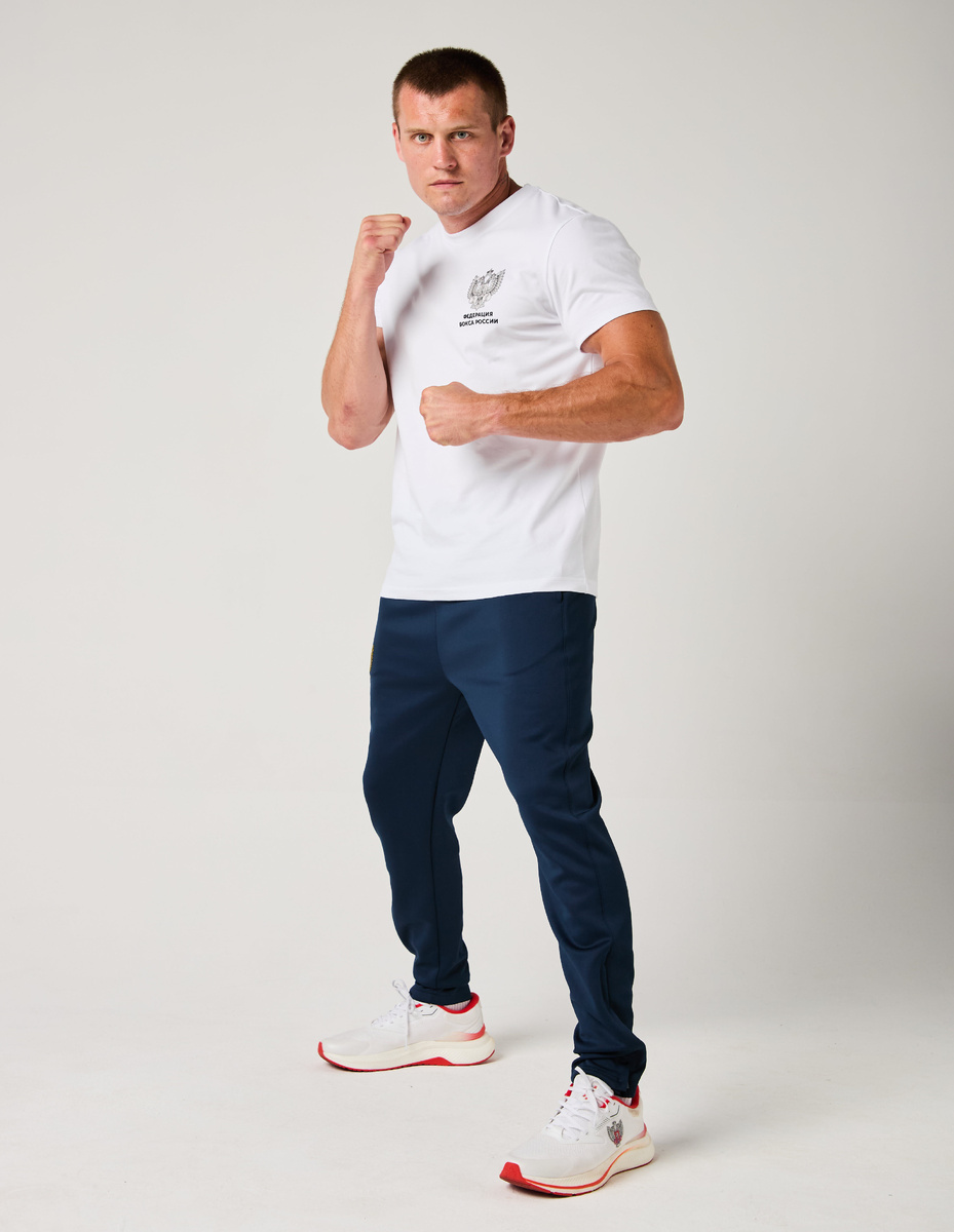 Игорь Юрьевич Иванченко — боксёр, мастер спорта по боксу России