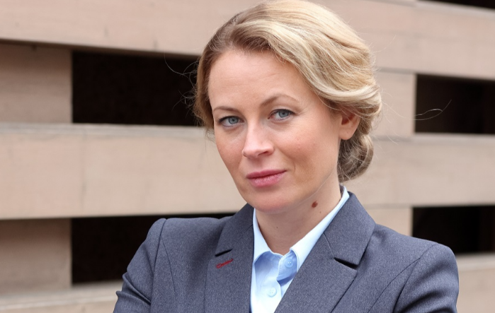 Кадр из сериала "Грымза" (2022)