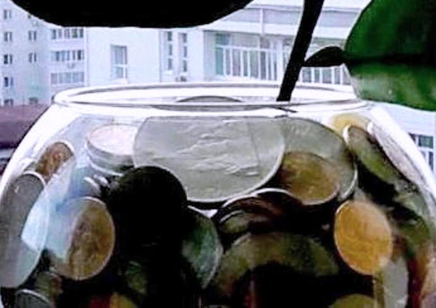 Предполагается, что человек, живущий на пенсию, нетрудоспособен, Его доход - выплаты от государства. Можно ли вести деятельность в качестве самозанятого лица после выхода на пенсию. И сохранить все полагающиеся пенсионеру выплаты и льготы.