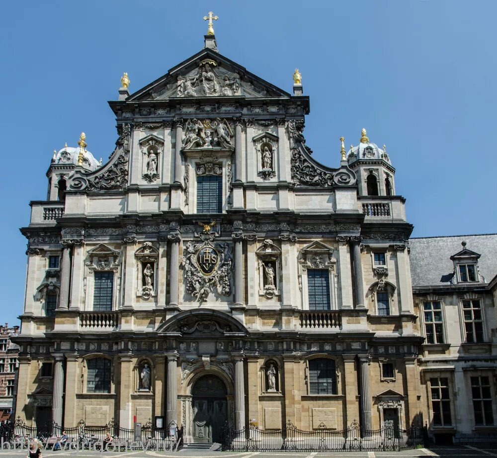 церковь св. Карла Борромея в Антверпене П. Хейсенса, 1614—1621 гг.)