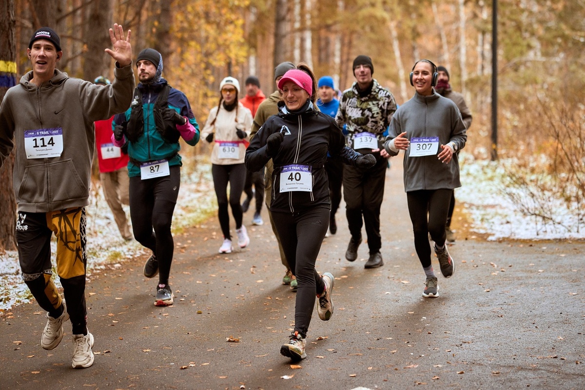 Бежала счастливая и ещё не знала, что предстоит. На снимках другой забег, просто снимки под рукой были