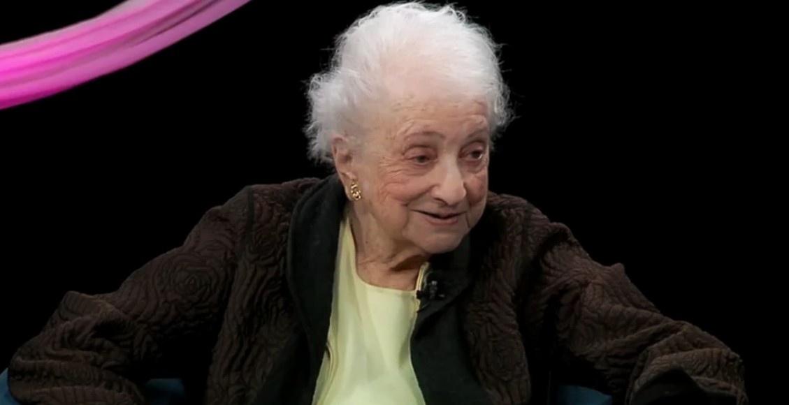 Луиза Леви.