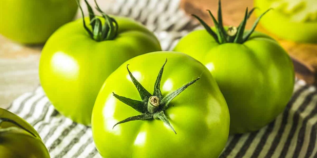 Как заготовить зелёные помидоры на зиму: пять простых бабушкиных рецептов