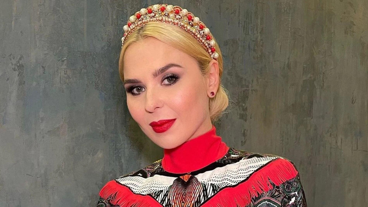 Пелагея Ханова — российская певица, основательница и солистка группы «Пелагея»; заслуженная артистка Российской Федерации.