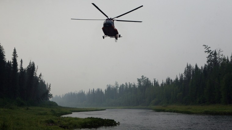 Вертолет над тойгой