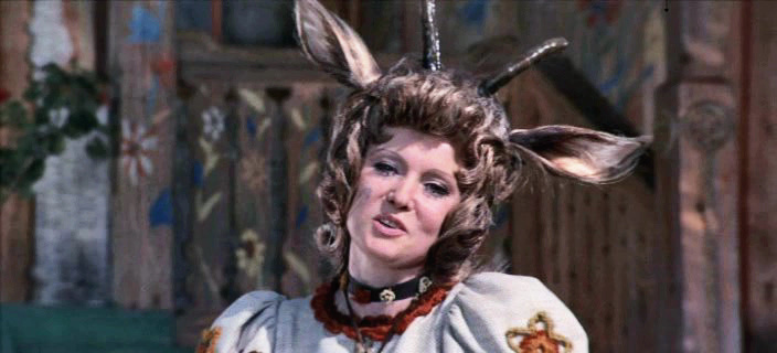 Кадр из фильма «Мама» (1976)