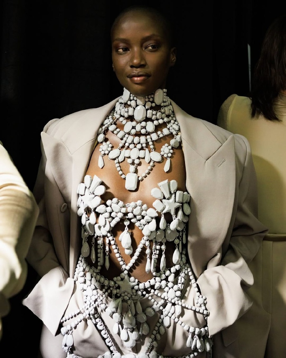 Париж, октябрь 2025. НВМ.