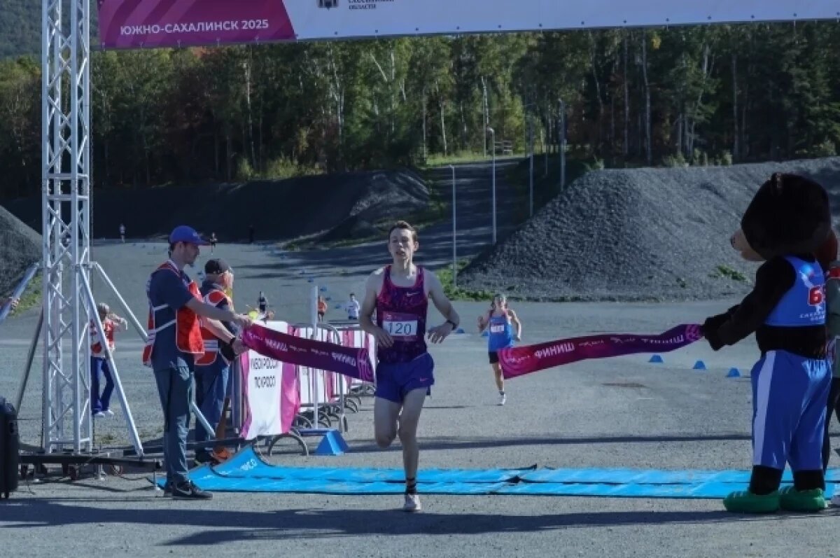    За награды Кубка и первенства России по кроссу на Сахалине сразились 86 легкоатлетов.