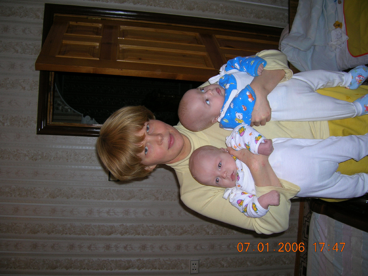 А здесь Толю от Вовы отличите?