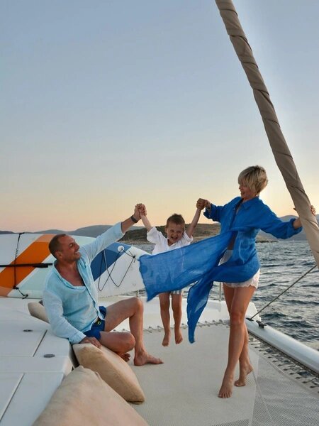    Вдовин и Николаева воспитывают сына