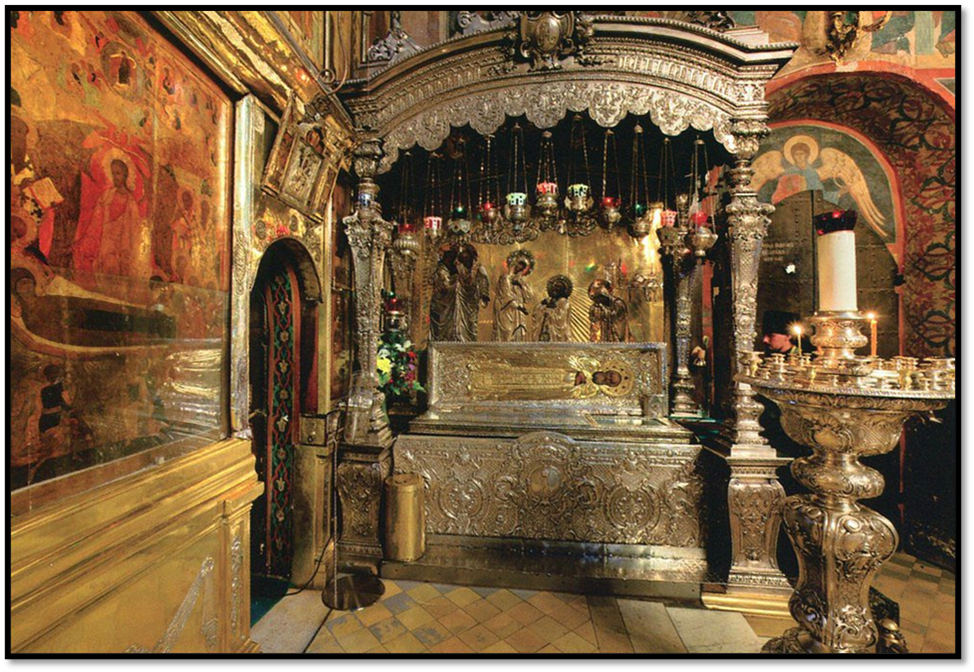 честные мощи преподобного игумена Сергия Радонежского в Троице-Сергиевой Лавре