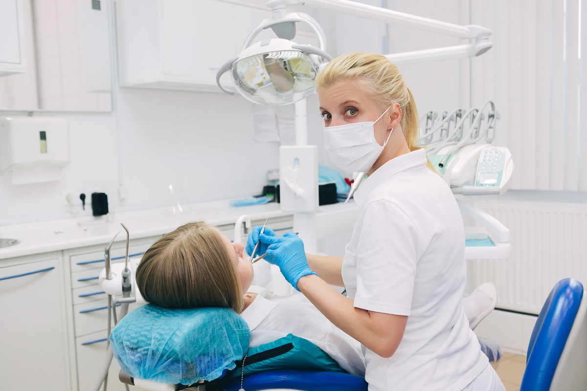 Фотография взята с сайта стоматологии Дмитрович Фэмили https://www.dmitrovich.ru/