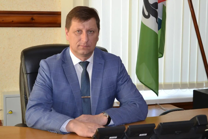    Сергей Синяев возглавлял Усть-Таркский район с 2021 года
