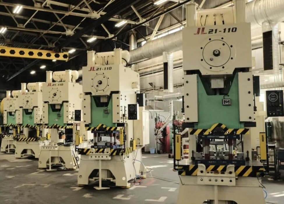 «Полад» запустил производство штампованных деталей для Lada Largus