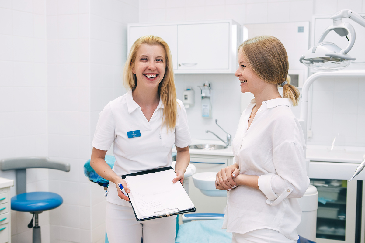 Фотография взята с сайта стоматологии Дмитрович Фэмили https://www.dmitrovich.ru/