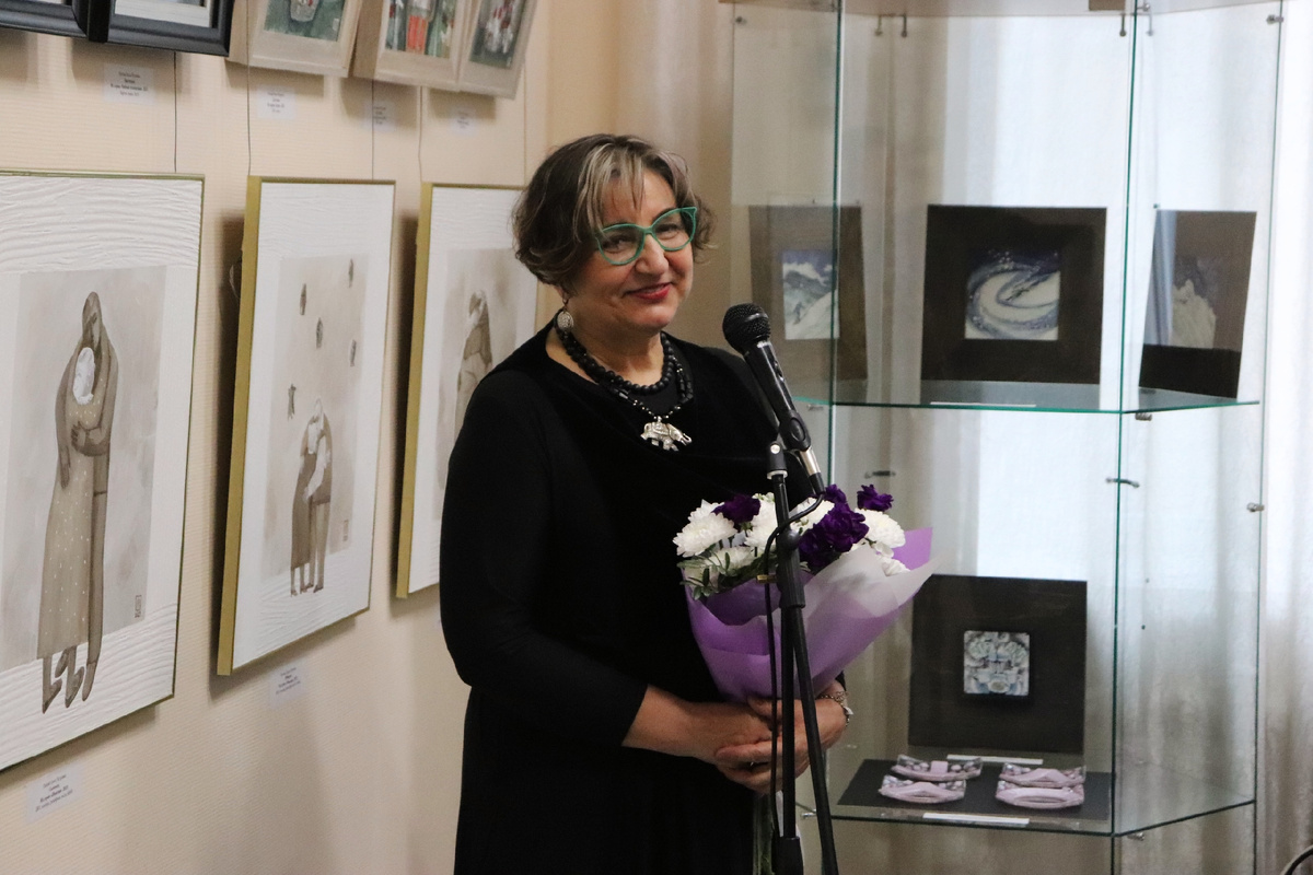 О. Поповап. Выставка. Фото ГХМАК.