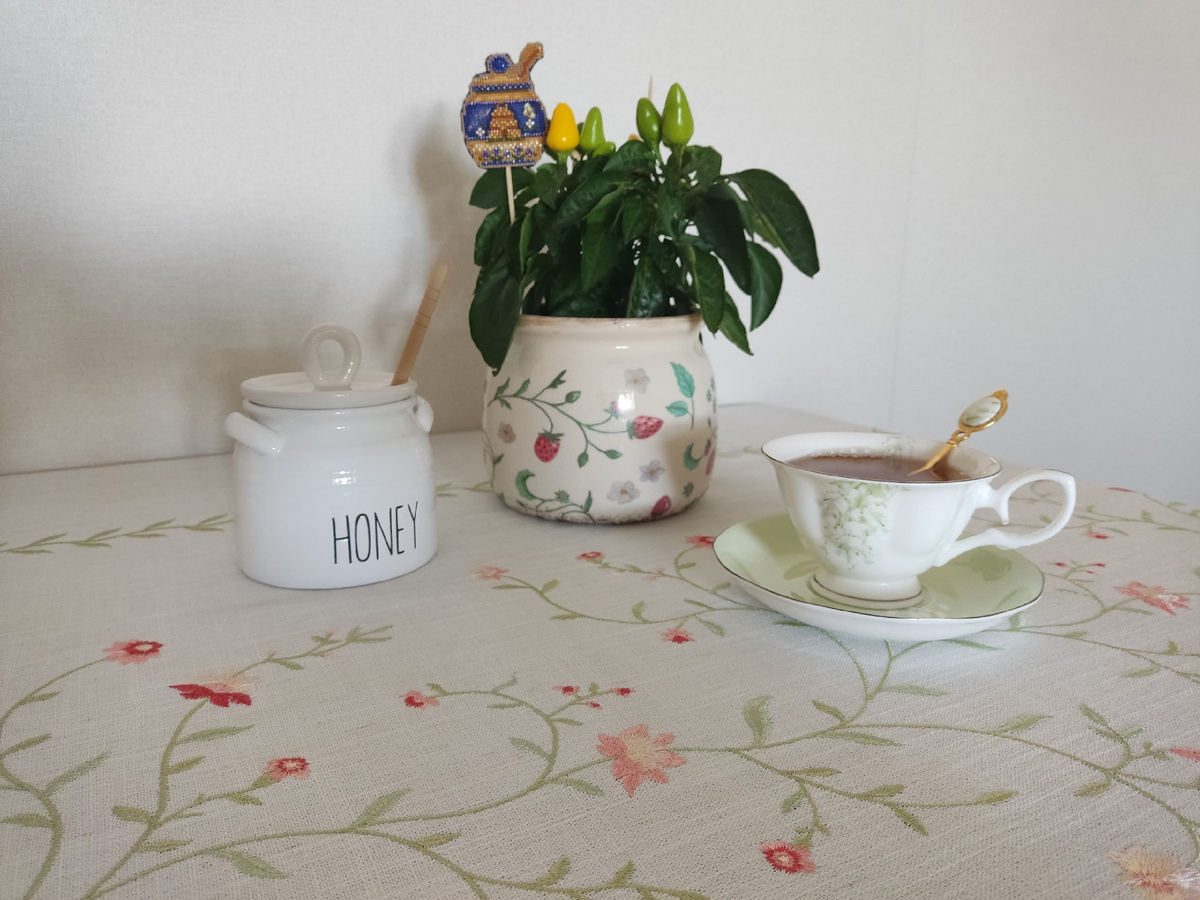 Скатерть без пятен и можно пить чай