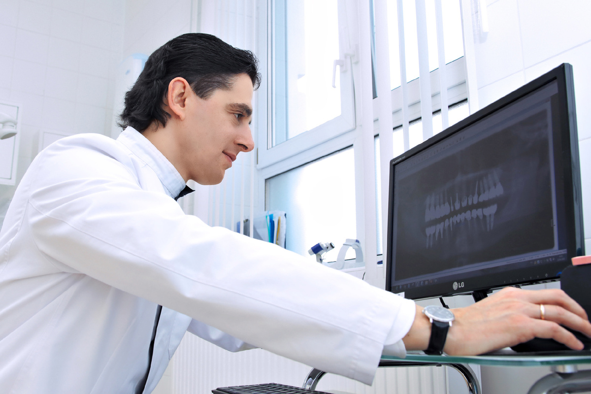 Фотография взята с сайта стоматологии Дмитрович Фэмили https://www.dmitrovich.ru/