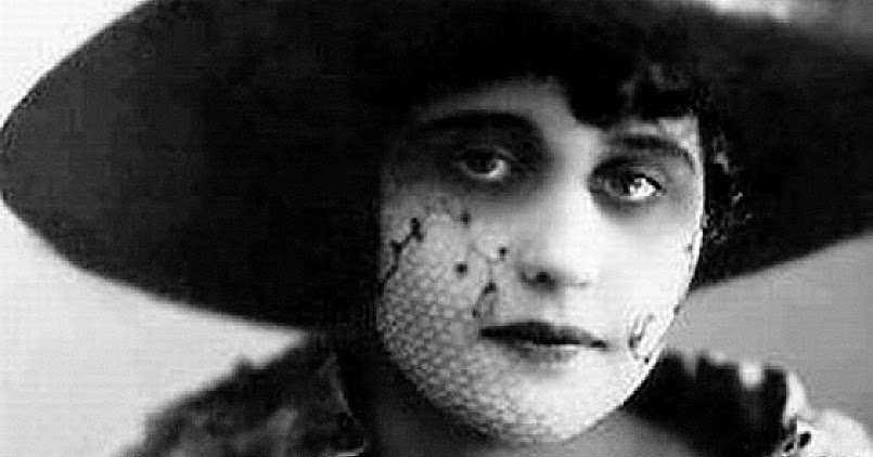 Вера Холодная