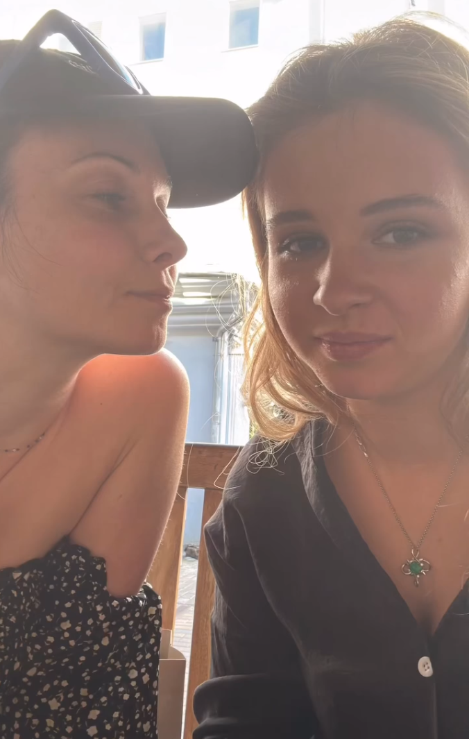 Александра с Анной