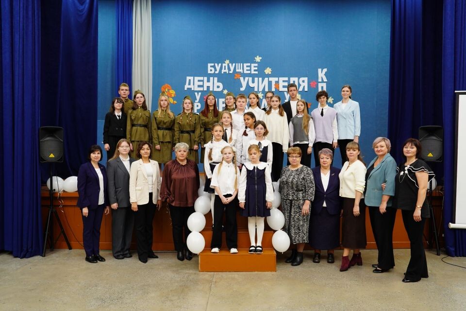    Театральные кружки и хоровое пение продолжат развивать в барнаульских школах. Источник: Барнаульская гордума