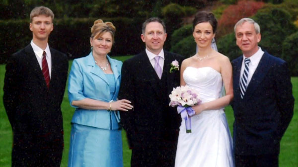 Дочь Раисы Куркиной(в голубом костюме) с семьей