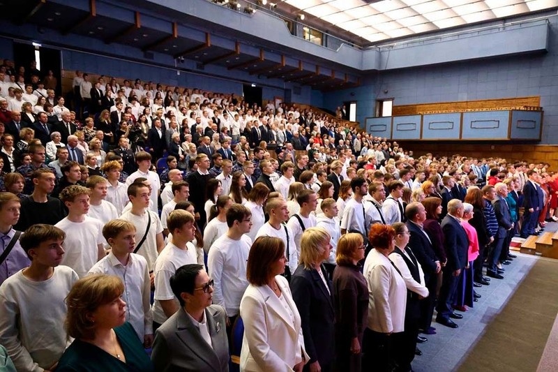    Об этом сообщил губернатор Георгий Филимонов, поздравляя педагогов и студентов с 85-летием системы среднего профобразования (СПО)