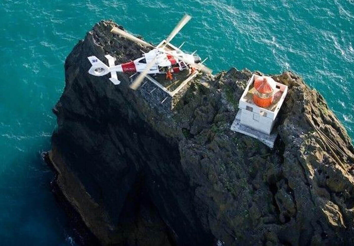 К посадке на скалу допускаются только пилоты экстракласса.