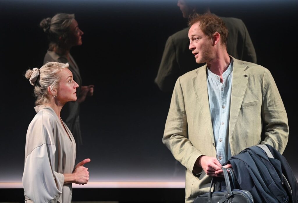    Фото предоставлены пресс-службой театра. Фотограф Олег Хаимов Источник фото: Театр To Go