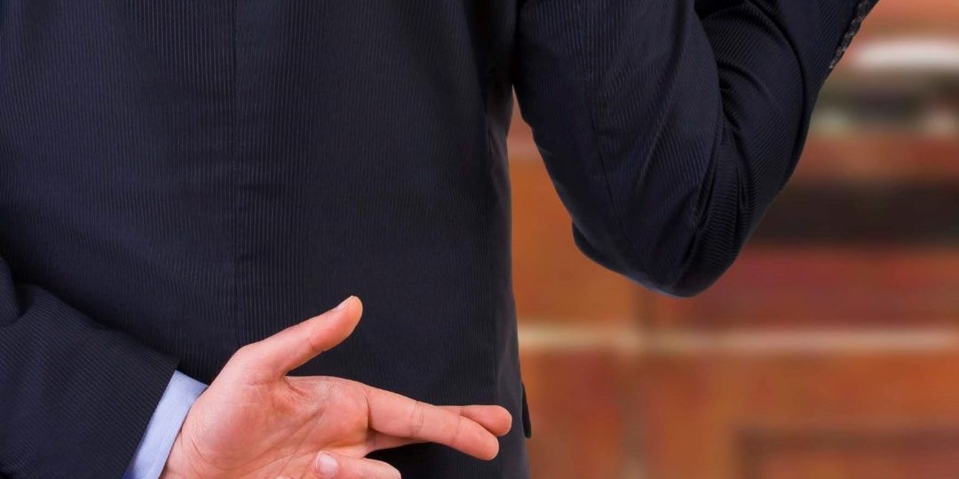 КАК ВЫЧИСЛИТЬ ЛЖЕЦА ПО ЖЕСТАМ? МЕТОДЫ СПЕЦСЛУЖБ